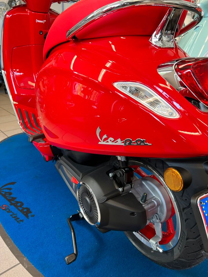 NEU Vespa Elettrica RED 70Km/h Rot Elektroroller E-Roller Roller in Freiburg im Breisgau