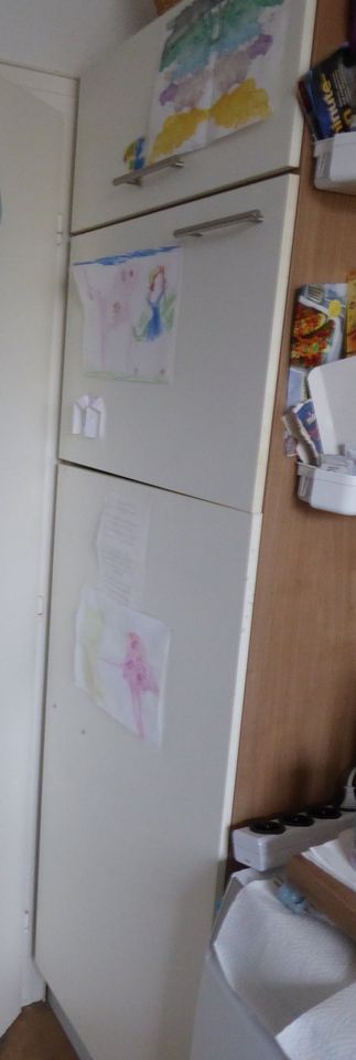 Küchenschrank Küchenhochschrank weiß ecru nussbaum Kühlschrank in Oldenburg