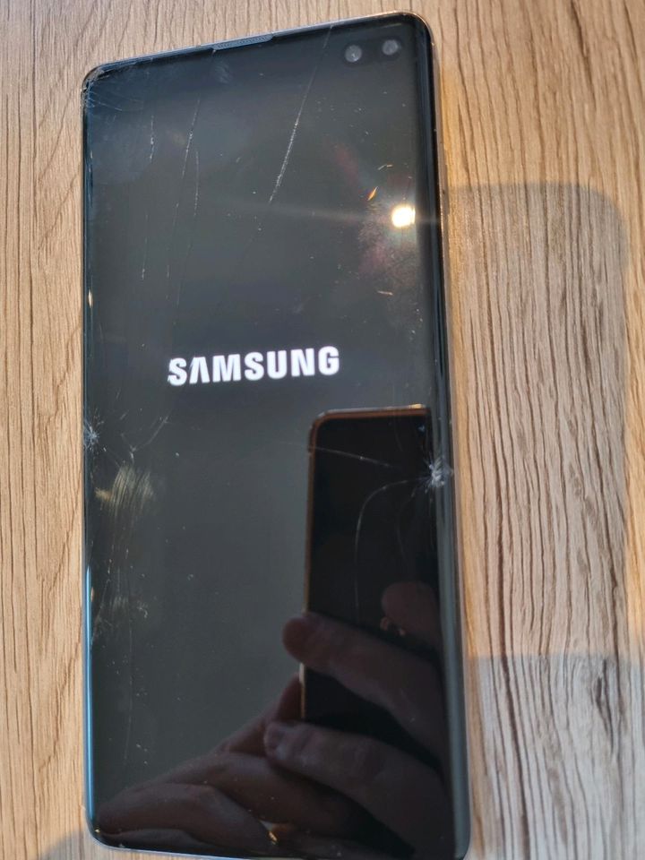 Samsung Galaxy S10+ S10 plus Duos mit Hülle und Folie in Bloh