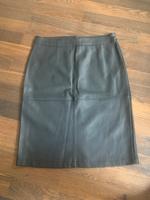 Leder (vegan) Mini schwarz ❤️ Gr M neuwertig Gr 38 Frankfurt am Main - Bockenheim Vorschau