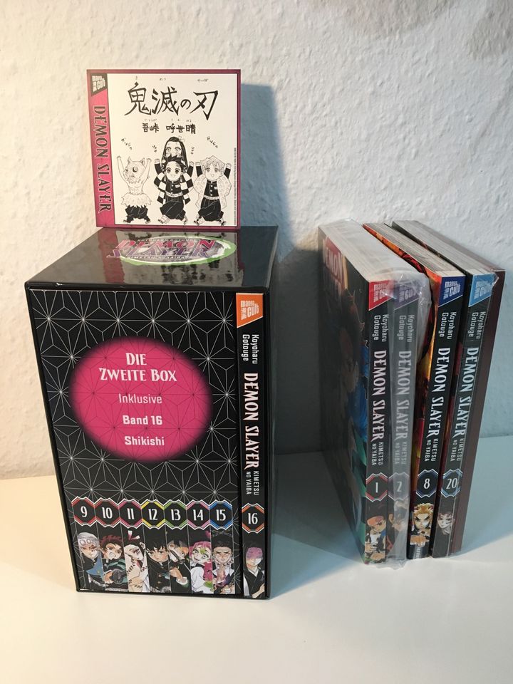 Demon Slayer Manga plus Schuber und Shikishi - 1. Auflage in Berlin