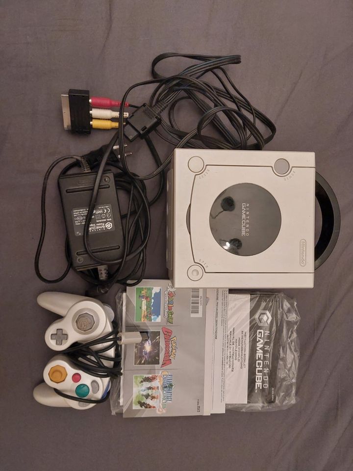 Nintendo GameCube pearl white in Berlin