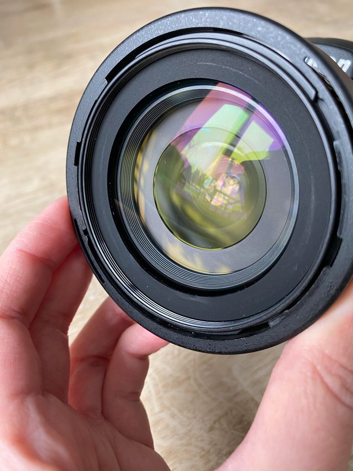Nikon D3200 Spiegelreflexkamera & Objektiv in Köln