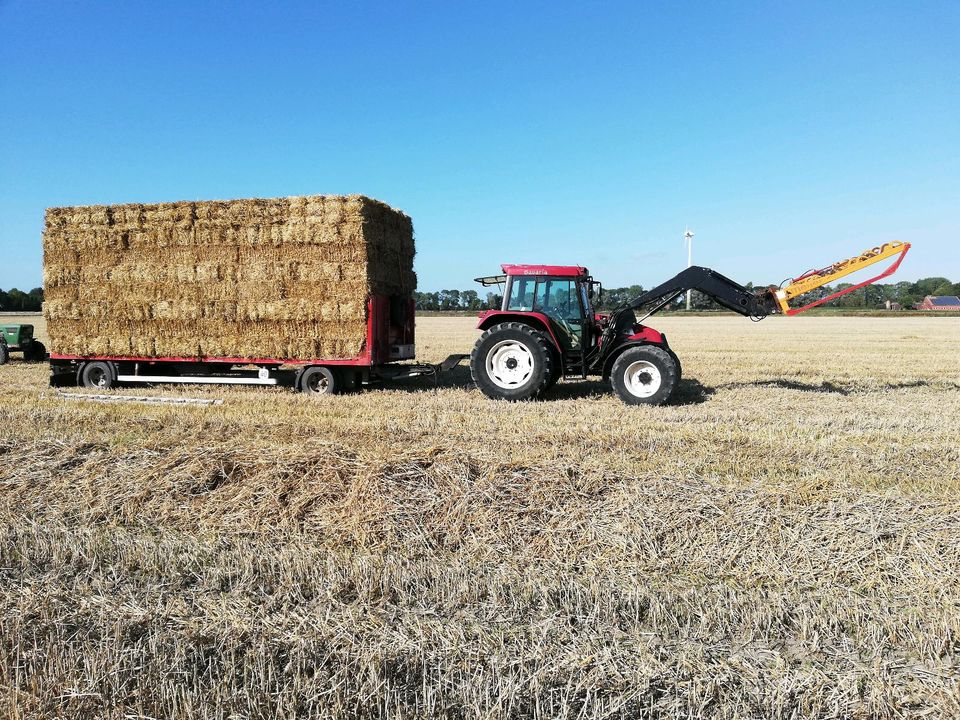 HD Ballen Stroh Ernte 2024 in Norden