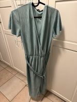 Bershka Kleid midi midikleid m 36-38 Mint Nordrhein-Westfalen - Ratingen Vorschau