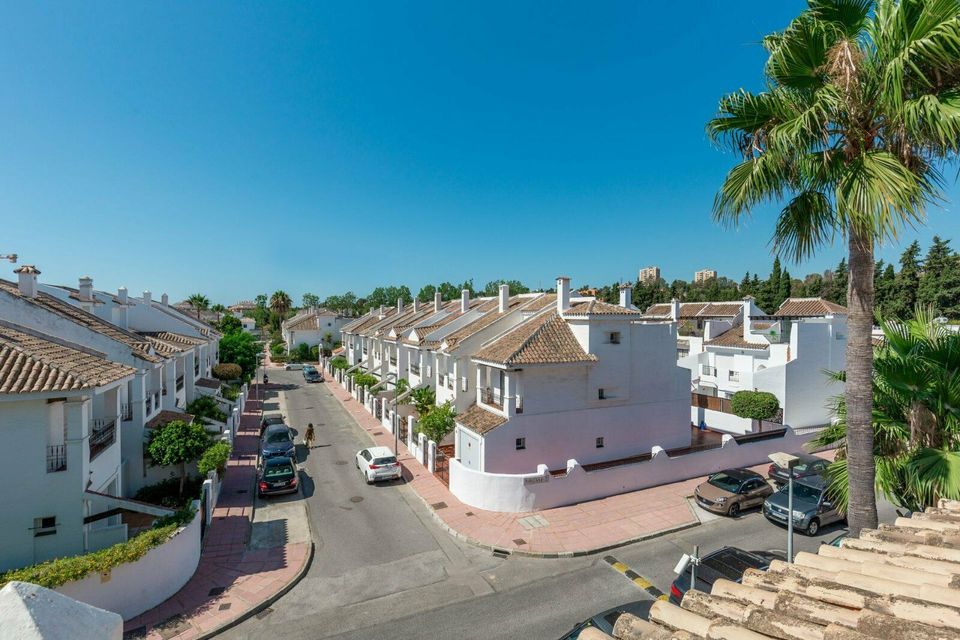 Schönes Penthouse in der nähe von Puerto Banus mit 3 Schlafzimmer in Bad Salzuflen