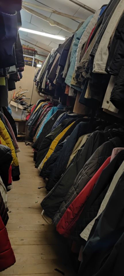 Großer Lagerbestand an Secondhand Markenbekleidung abzugeben in Hannover