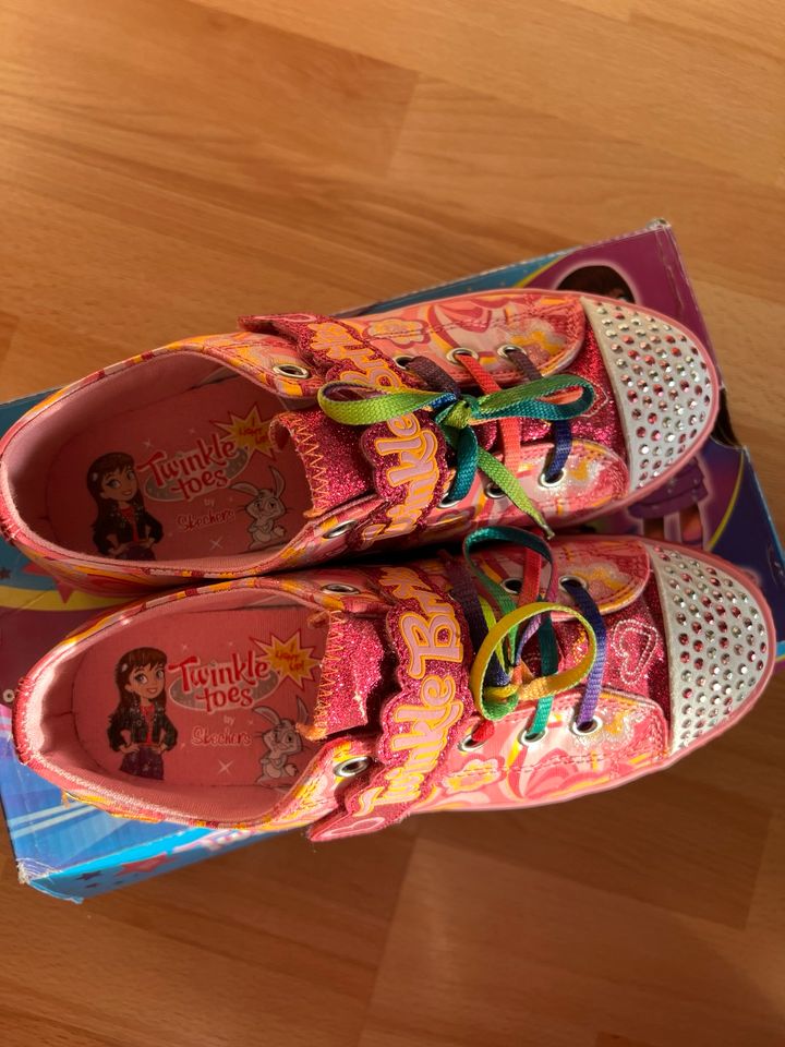 Skechers Twinkle Toes Twinkle Brites Blinkerschuh Glitzer Gr. 36 in Berlin