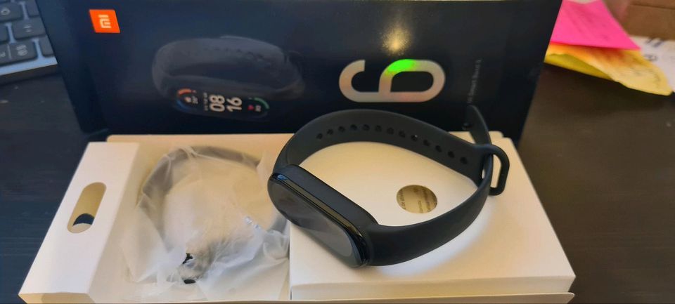 Xiaomi Mi Smartband 6 in Ottobrunn