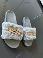 Grau Fell Sandale Latsche mit Gold Glitzer Gr 39 Schlappen Sommer Berlin - Rudow Vorschau