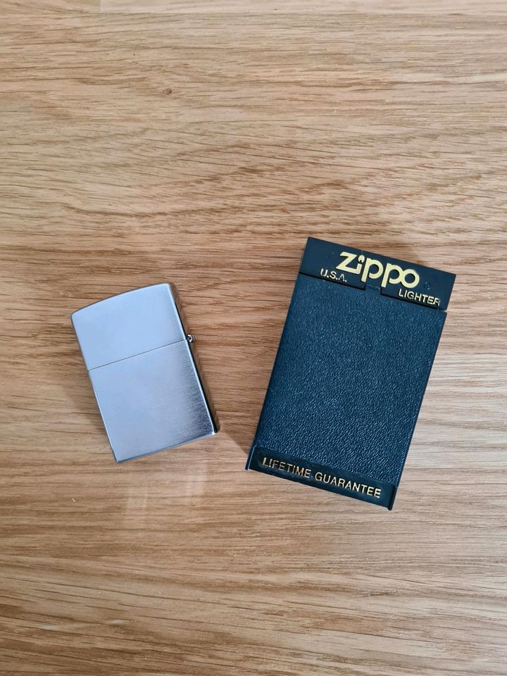 Zippo Feuerzeug Merchandise Kraft Brand Werbezippo Zippo XIII in Weingarten