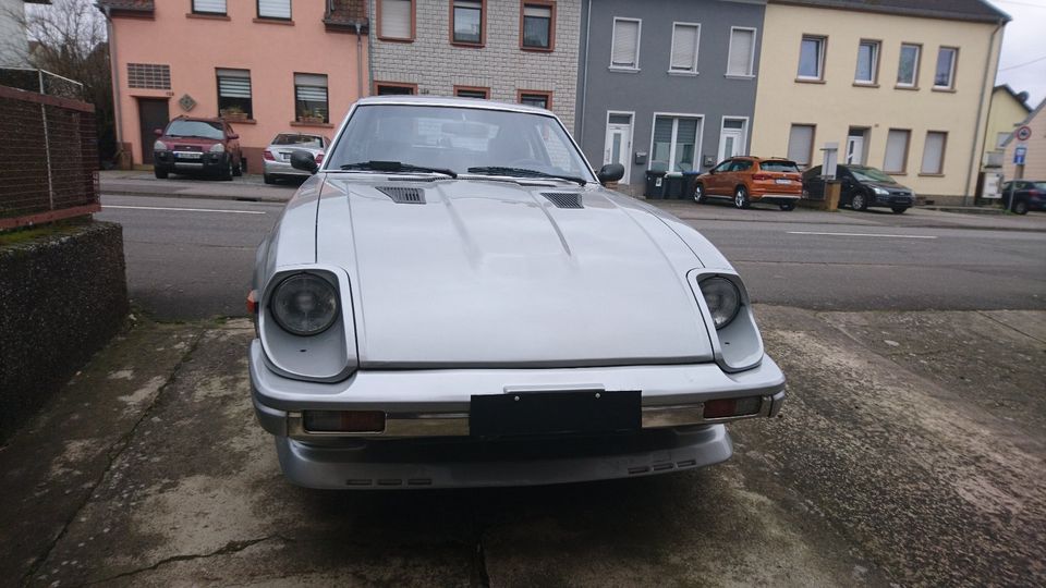 Nissan, Datsun 280 ZX, Ez. 11.1981,guter gepfl. Zustand, H - Dach in Rehlingen-Siersburg