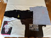7x Uniqlo T-Shirt Gr L (M XL) Warhol Japan Anime Basquiat Pollock Baden-Württemberg - Freiburg im Breisgau Vorschau