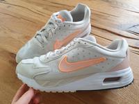 Sneaker NIKE AIR MAX Neon Weiß Gr 40 Airmax Nordrhein-Westfalen - Bad Salzuflen Vorschau