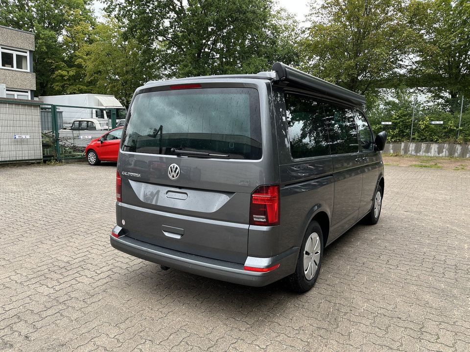 Wohnmobil VW T6.1 California Ocean DSG Automatik Tageszulass. in Hamburg