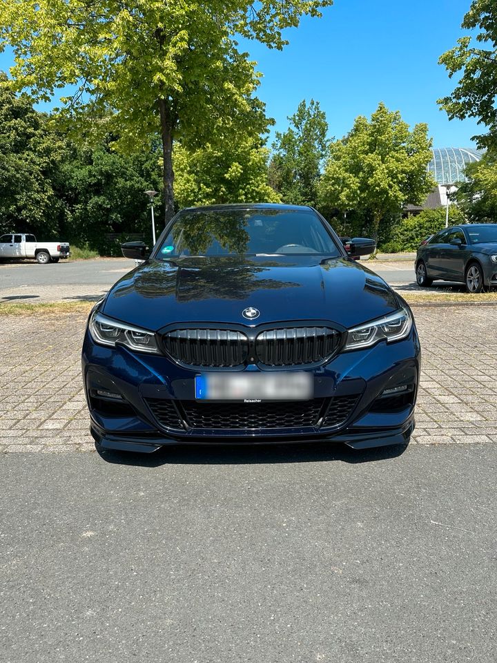 BMW 330i G20 M Paket mit Sternenhimmel in Bremen