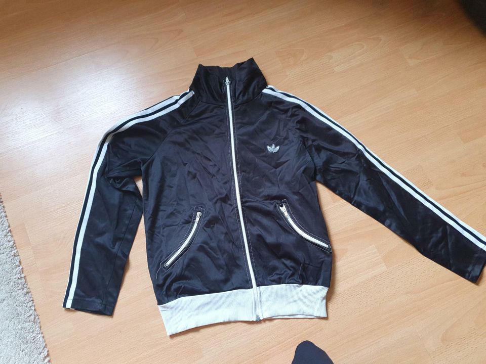 Adidas Trainingsjacke original 70er Jahre schwarz Gr S in Recklinghausen