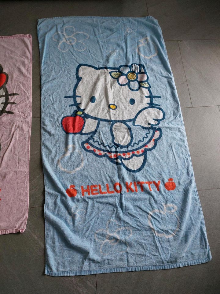 Hello Kitty Paket Badetuch Handtuch Duschtuch Poncho rosa blau in Hirschau