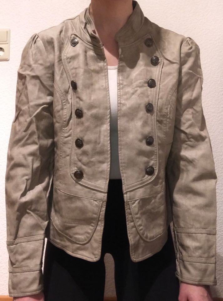 Blazer in Beige sehr guter Zustand in Rotenburg (Wümme)