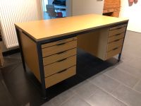 Schöner stabiler Schreibtisch mit viel Stauraum Nordrhein-Westfalen - Minden Vorschau