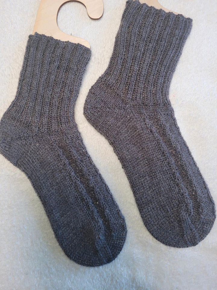 Handgestrickte Socken in Größe 37-38 in Idar-Oberstein