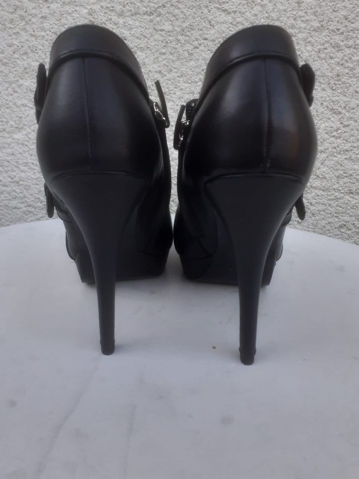 37 Versace Jeans Pumps High Heels echt Leder Absatz Stiefeletten in Iserlohn