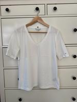 Tommy Hilfiger Shirt T-Shirt Weiß V-Ausschnitt S 36 Neu Niedersachsen - Rastede Vorschau