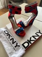 DKNY Ankle Strap Wedges „Corinne“ Hessen - Wetzlar Vorschau