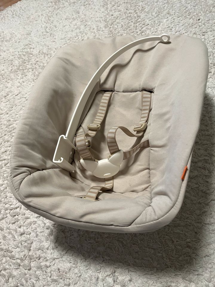 Stokke Tripp Trapp newborn Aufsatz, Babyeinsatz ink mobile Halter in Berlin