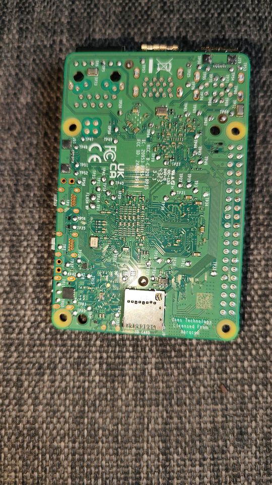 Raspberry Pi 5 8GB inkl. Original Case & Netzteil in Bottrop