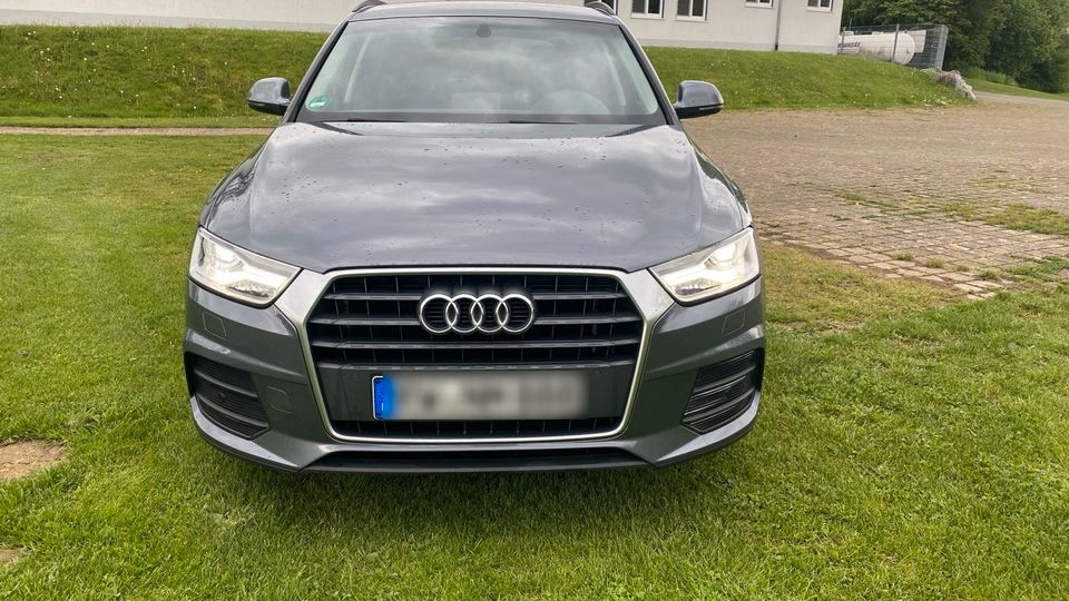 Audi Q3 / 2.0 TDI in Rottweil