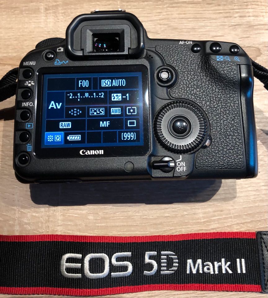 Canon EOS  5d Mark 2 in Wallhalben