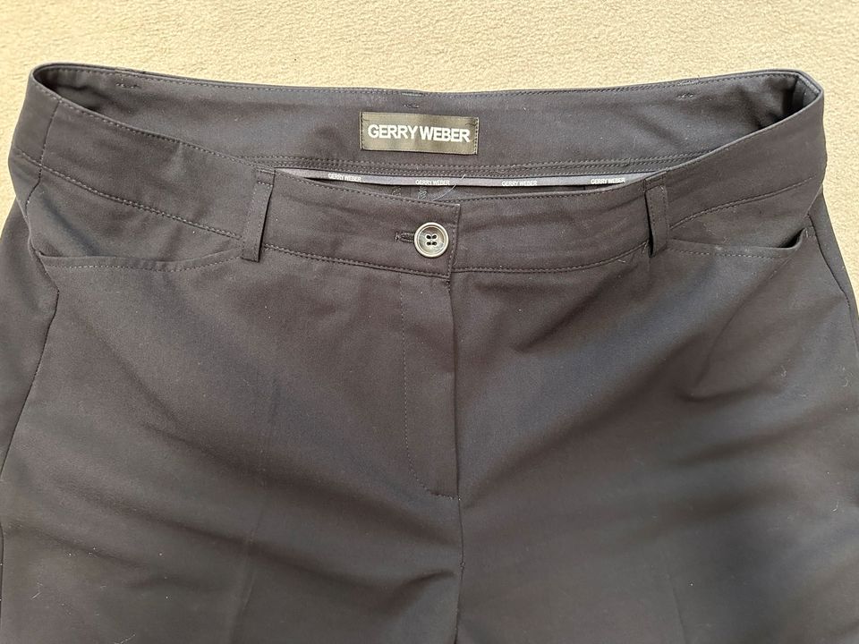 Gerry Weber Hose dunkelblau Gr L in Jesteburg