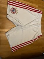 FC Bayern Adiddas Kurze Hose  gr 176 Baden-Württemberg - Schopfheim Vorschau