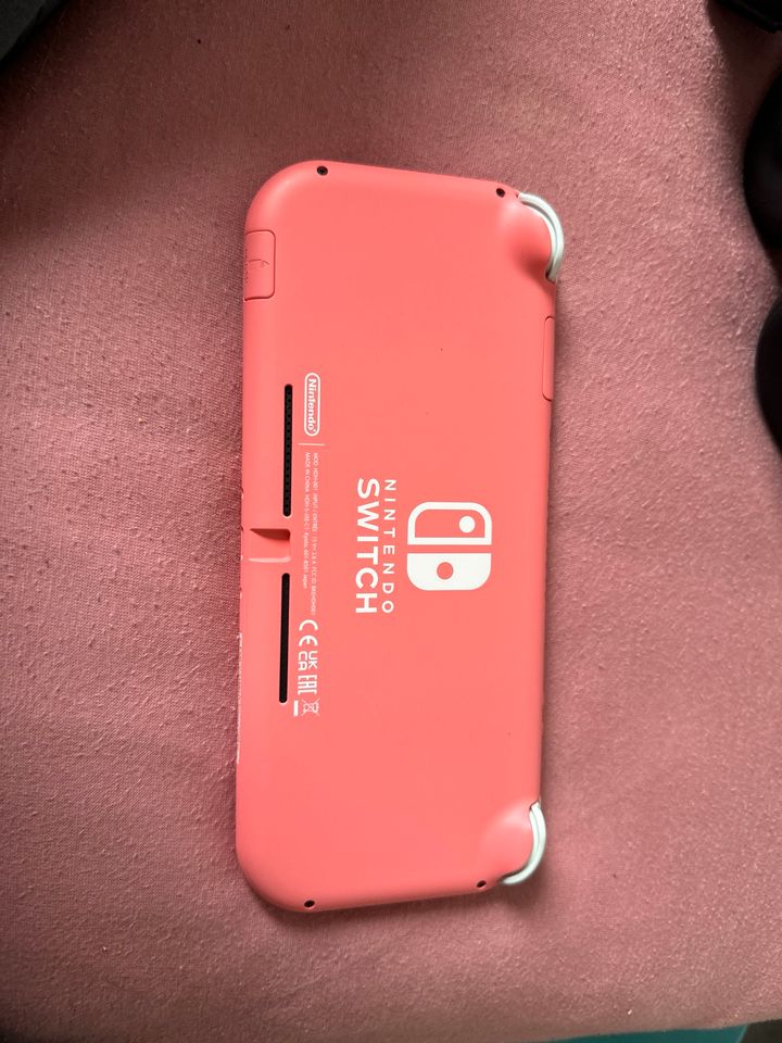 Ich verkaufe meine Nintendo Switch rosa in Berlin