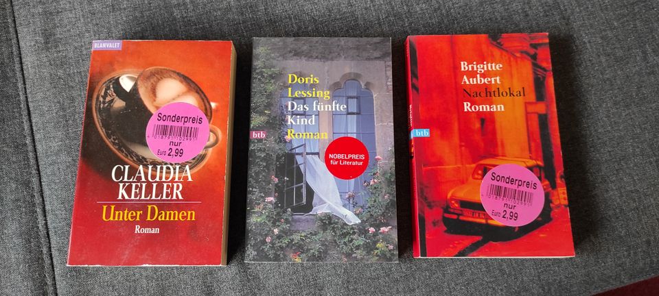 diverse Bücher zu verkaufen in Uffenheim