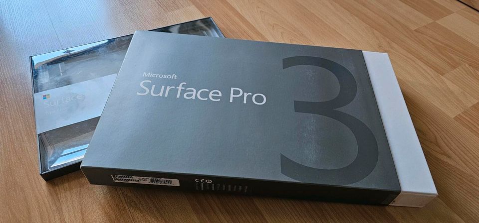 Microsoft Surface Pro 3 i5 8GB RAM Win10 Pro 256GB SSD in Magdeburg