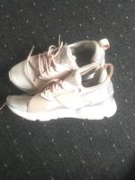 Puma Damen sneaker Sport Schuhe große 38 Nordrhein-Westfalen - Bergheim Vorschau