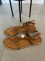 TH Tommy Hilfiger Sandalen Zehentrenner Gr. 38 cognac beige Hessen - Dieburg Vorschau