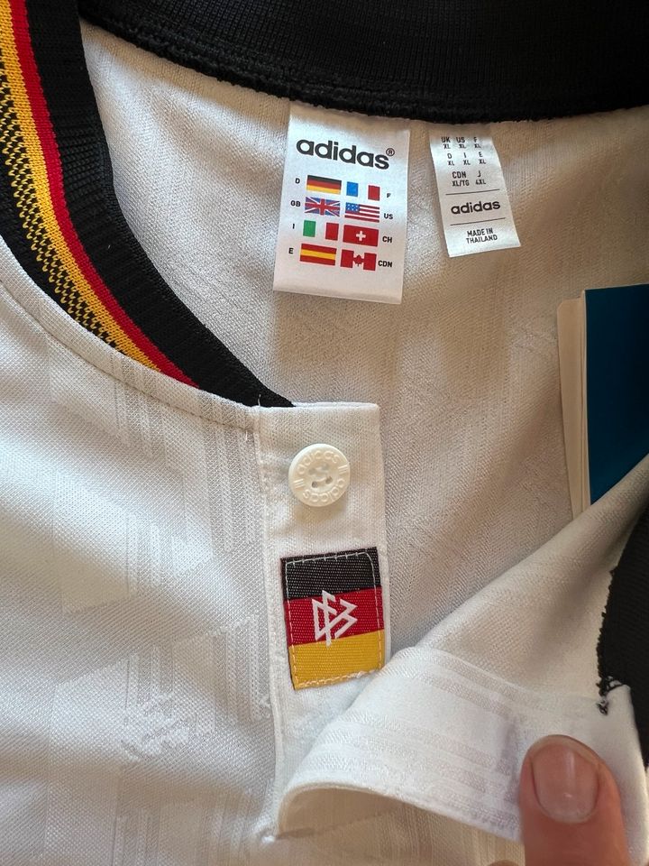 DFB Adidas Trikot 1996 Größe XL - neu mit Etikett in Bremen