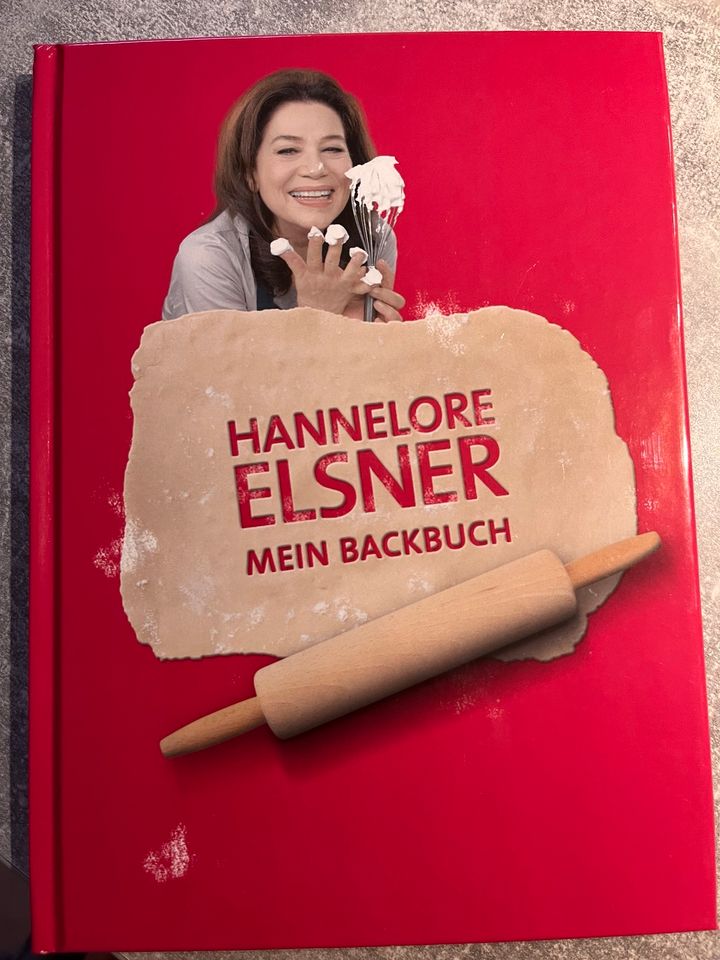 Mein Backbuch Hannelore Elsner in Niestetal