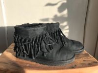 Schuhe Ugg Winterstiefel Stiefel Größe 39 schwarz Leipzig - Liebertwolkwitz Vorschau