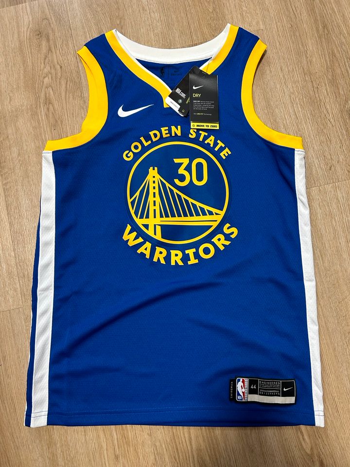 Nike NBA Jersey Trikot Golden State Steph Curry Gr. M NEU in Aachen