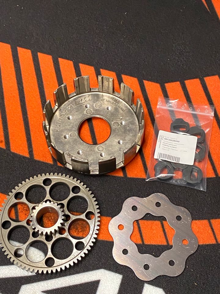 KTM Kupplungskorb Ruckdämpfer instandsetzen EXC SX 125,250,300 in Erolzheim