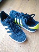 Adidas Sneaker Hallenschuhe Gr.38.5 Brandenburg - Wandlitz Vorschau