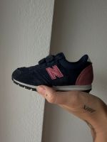 Kinder Sportschuhe Kinderschuhe 22.5 New Balance Blau Obergiesing-Fasangarten - Obergiesing Vorschau