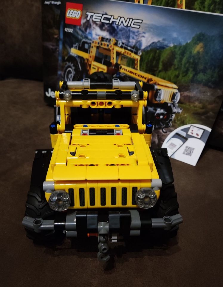 Lego Jeep Wrangler 42122 mit Karton und Anleitung in Aachen