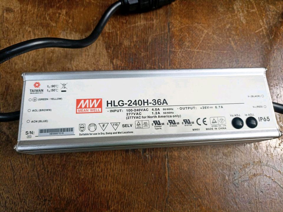 LED Trafo, MEANWELL HLG-240H-36A, 36V 240Watt, 10 Stück verfügba in Siegen