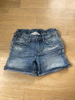 H&M Jeans Shorts Mädchen Gr. 116/122 Blau Used Look Dresden - Blasewitz Vorschau