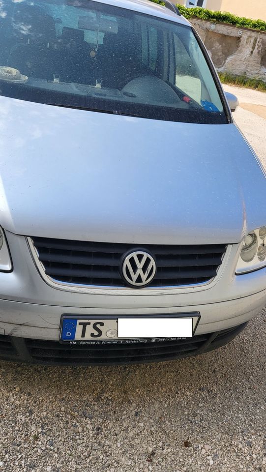 VW Touran 2,0 TDI 16V 150 PS in Siegsdorf